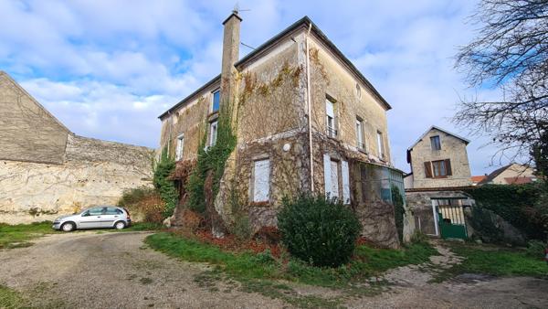 Courdimanche village, 3 pièces de 70 m2.