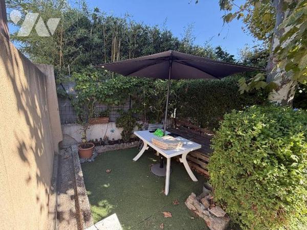 A VENDRE TOULON (Var) 83000 - QUARTIER SERINETTE - APPARTEMENT T2 DE 44,47 M2 - JARDIN - PARKIN...