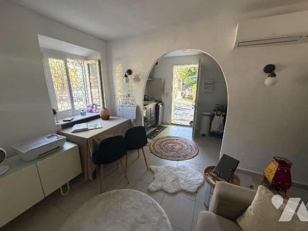 A VENDRE TOULON (Var) 83000 - QUARTIER SERINETTE - APPARTEMENT T2 DE 44,47 M2 - JARDIN - PARKIN...