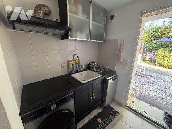 A VENDRE TOULON (Var) 83000 - QUARTIER SERINETTE - APPARTEMENT T2 DE 44,47 M2 - JARDIN - PARKIN...