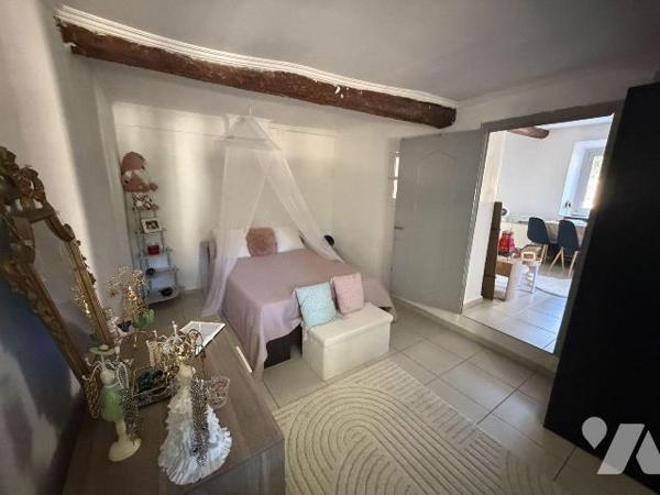 A VENDRE TOULON (Var) 83000 - QUARTIER SERINETTE - APPARTEMENT T2 DE 44,47 M2 - JARDIN - PARKIN...