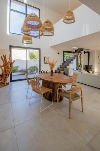 Royan (17200) ROYAN VILLA CONTEMPORAINE AU PRIX DE 849 000 € HAI