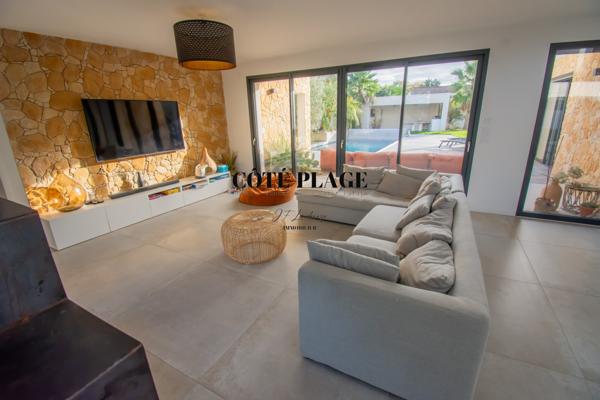 Royan (17200) ROYAN VILLA CONTEMPORAINE AU PRIX DE 849 000 € HAI