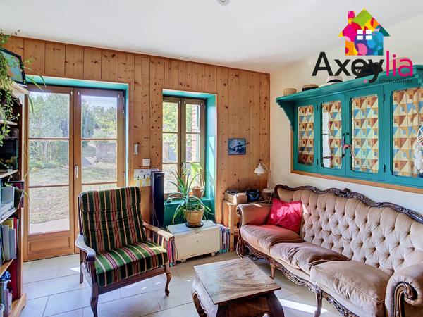 A VENDRE - ST-ALBAN-LES-EAUX - PROPRIETE AVEC MAISONS ET APPARTS SUR 6621 M2 TERRAIN