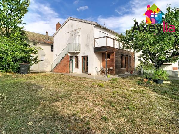 A VENDRE - ST-ALBAN-LES-EAUX - PROPRIETE AVEC MAISONS ET APPARTS SUR 6621 M2 TERRAIN