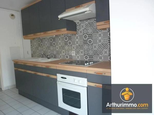 Location                                                      Appartement
                        
                     3 pièces                      62 m2                     à Savigny-le-Temple