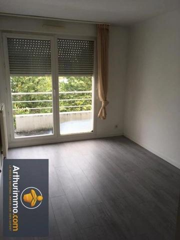 Location                                                      Appartement
                        
                     3 pièces                      62 m2                     à Savigny-le-Temple