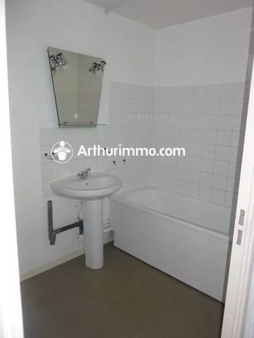 Location                                                      Appartement
                        
                     3 pièces                      62 m2                     à Savigny-le-Temple