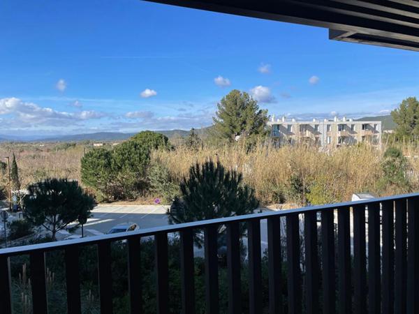 Plage, Nature et Piscine - T2 récent + parking - Hyères (83400)