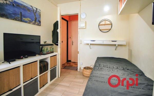 Appartement à vendre    1 pièce • 9,50 m2 Marseille 7