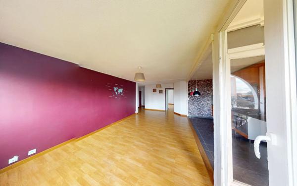 Appartement à vendre    3 pièces • 76 m2 Talence
