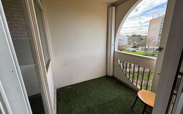 Appartement à vendre    3 pièces • 76 m2 Talence