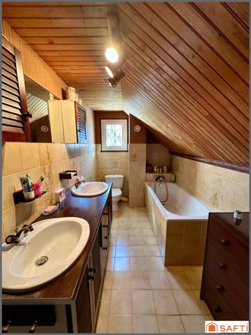 Maison de 150m2 avec 5 chambres et un sous sol total