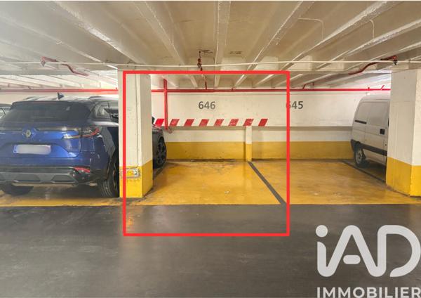 Parking à vendre 10 m² Paris 8