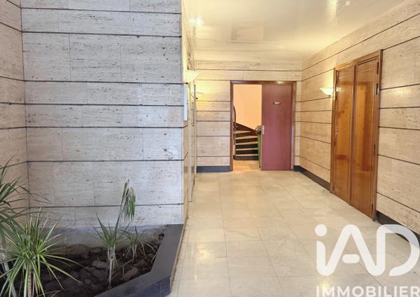 Parking à vendre 10 m² Paris 8