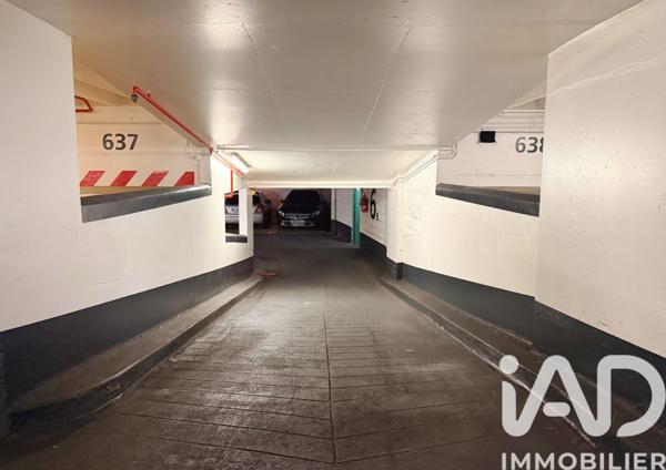 Parking à vendre 10 m² Paris 8