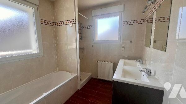 Sautron – Bourg | Maison familiale 7 pièces avec jardin