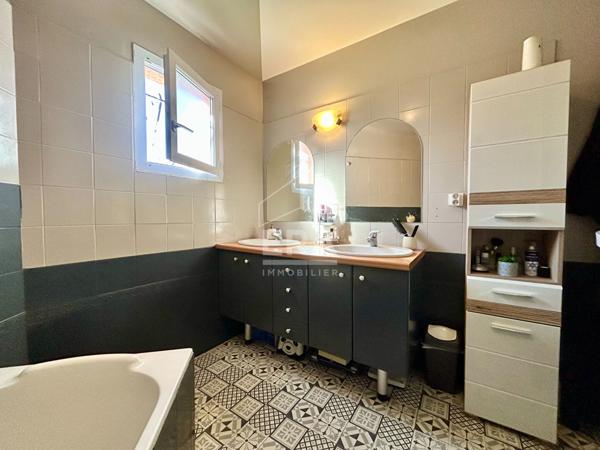 Maison Saint Sulpice La Pointe 7 pièce(s) 143 m2