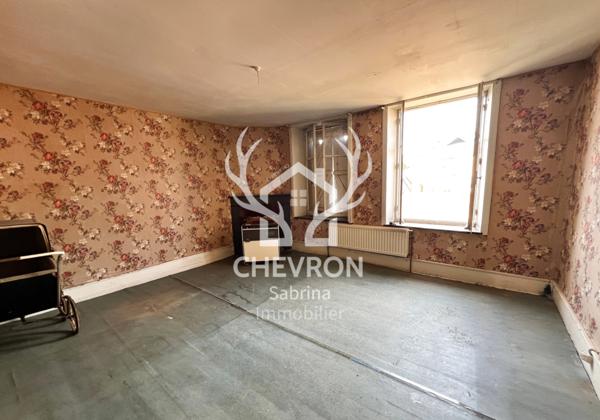 Charleville-Mézières (08000) Maison 8 Pièces 180 m²