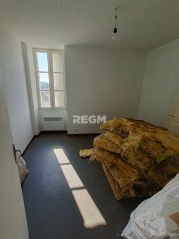 Périgueux (24000) Appartement 3 Pièces 66m2 - A rénover - Hypercentre Périgueux