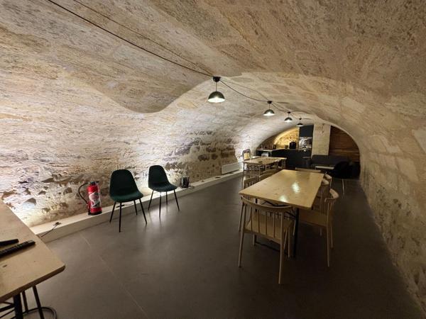 Immeuble de bureaux indépendant à louer