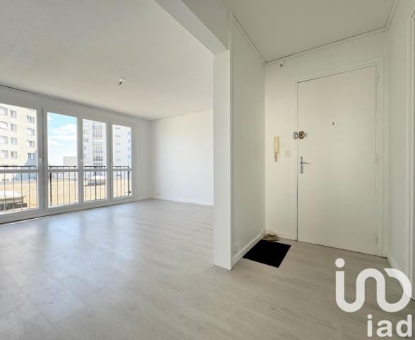 Appartement 4 pièces de 72 m² à Maromme (76150)