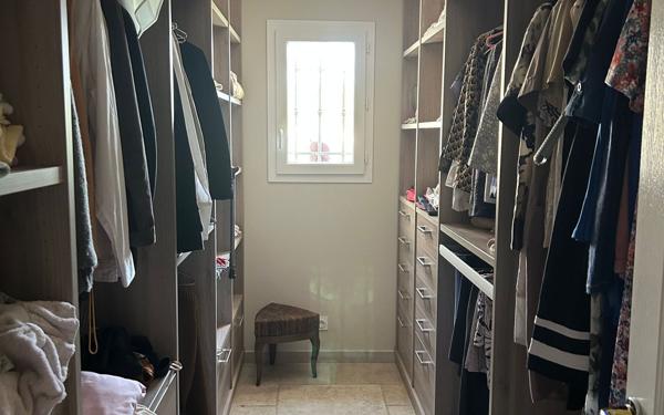 Maison à vendre    4 pièces • 170 m2 Vaison-la-Romaine