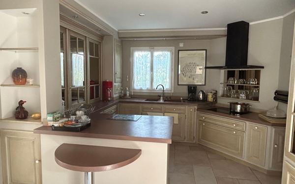 Maison à vendre    4 pièces • 170 m2 Vaison-la-Romaine