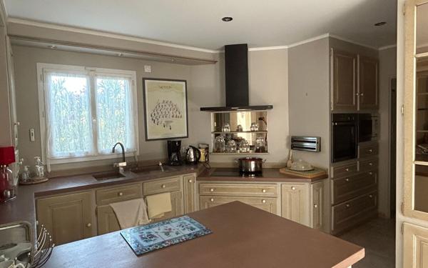 Maison à vendre    4 pièces • 170 m2 Vaison-la-Romaine