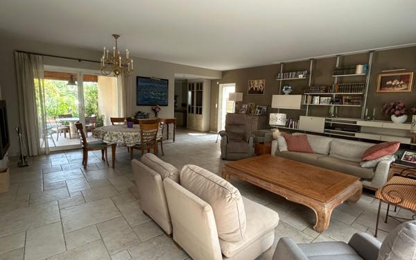 Maison à vendre    4 pièces • 170 m2 Vaison-la-Romaine