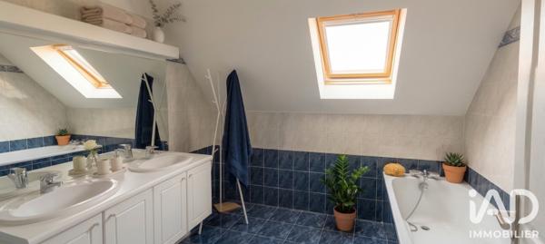 Maison à vendre 6 pièces 140 m² Combertault