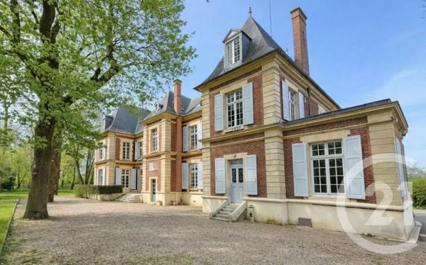 Maison à vendre  18 pièces - 596,60 m 2   CERGY  - 95