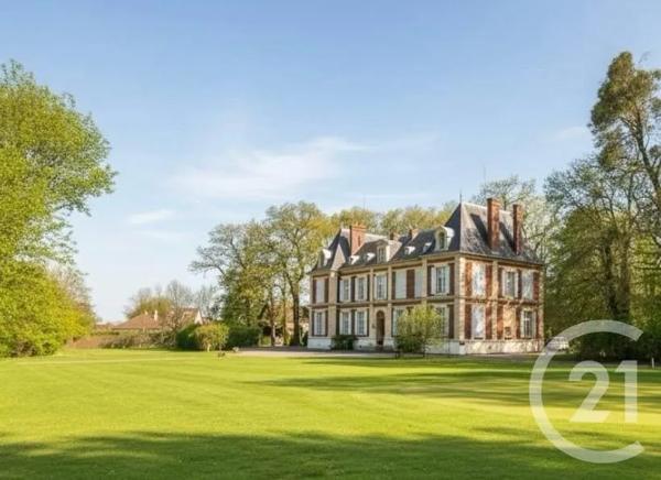 Maison à vendre  18 pièces - 596,60 m 2   CERGY  - 95