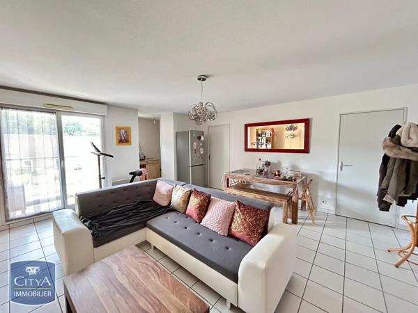 Appartement à louer 2 pièces 58.3m²