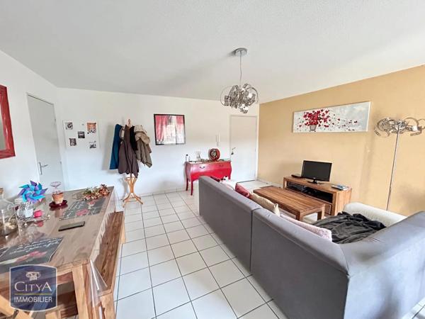 Appartement à louer 2 pièces 58.3m²