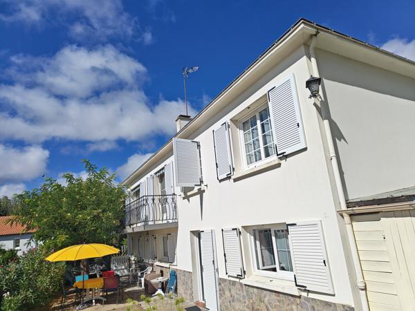 Coëx : Maison à vendre COEX proches commodités Toutes les caractéristiques