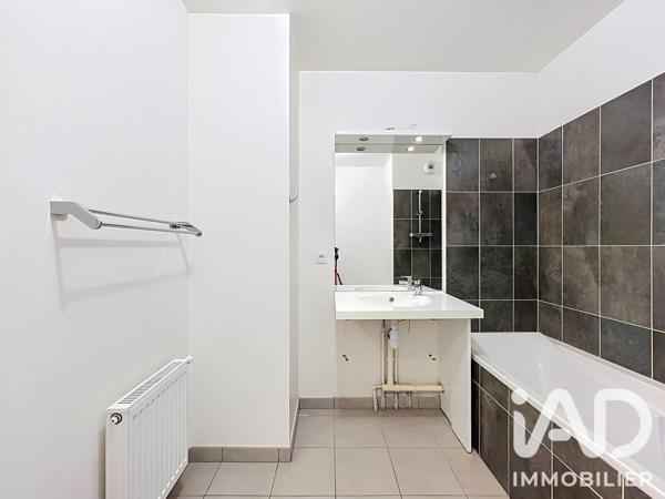 Appartement à vendre 4 pièces 74 m² Saint-Ouen-l'Aumône