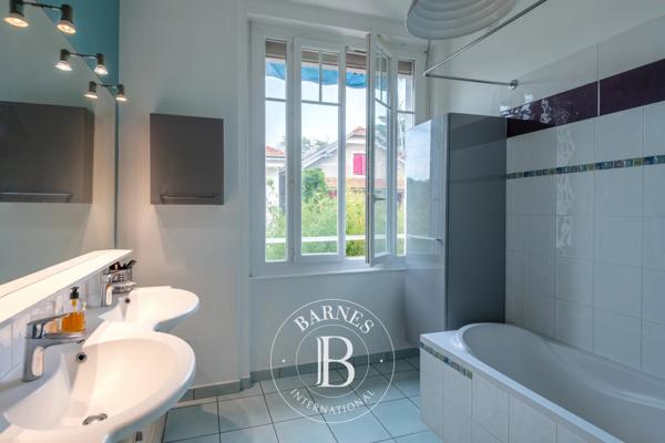 Lyon 3ème, Maison 4 Chambres -  214 m² à vendre