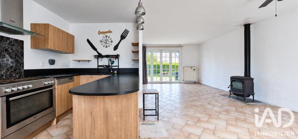 Maison à vendre 7 pièces 125 m² Le Perray-en-Yvelines