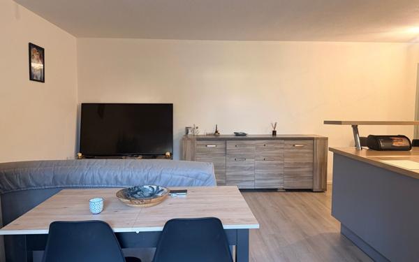 Appartement à vendre    3 pièces • 58,30 m2 Castelginest