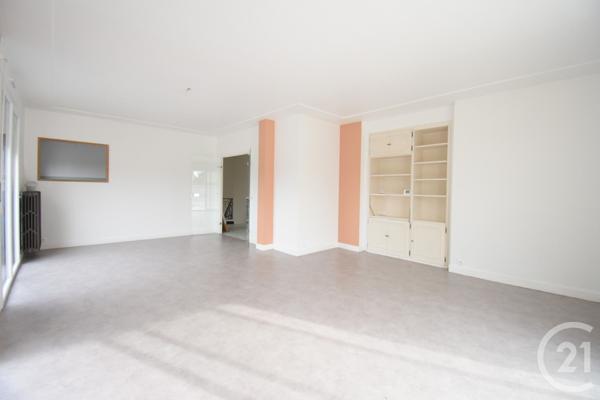 Maison à vendre  10 pièces - 393 m2 ABREST - 03