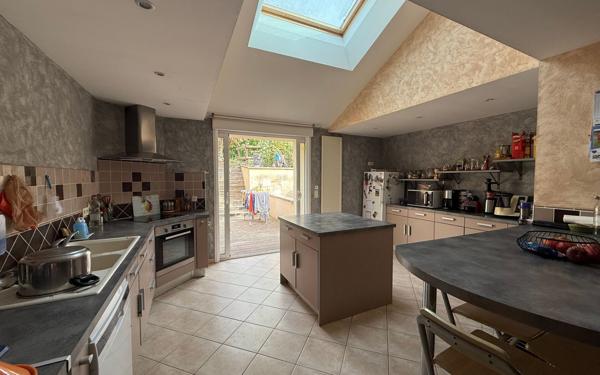 Maison à vendre    7 pièces • 170 m2 Mamers