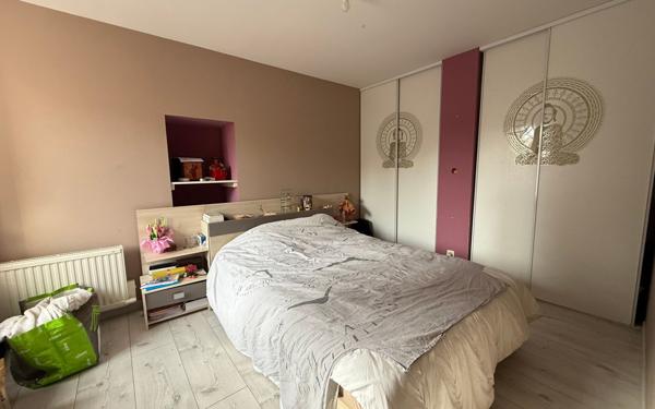 Maison à vendre    7 pièces • 170 m2 Mamers