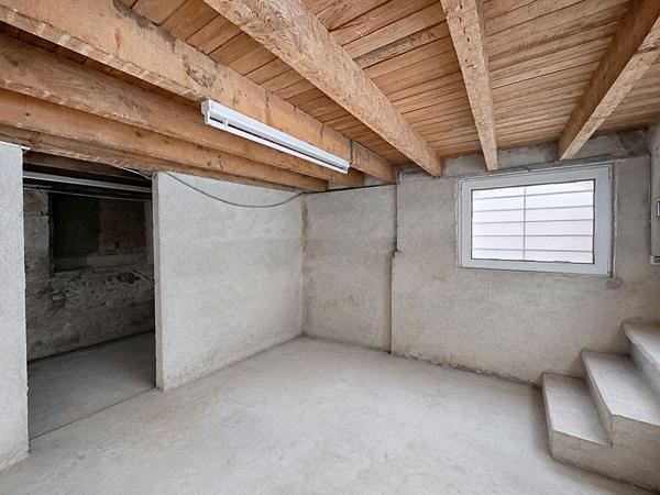 TOULOUSE - LES CHALETS -Bureaux avec forte visibilité de 55.4 m² carrez. , Toulouse