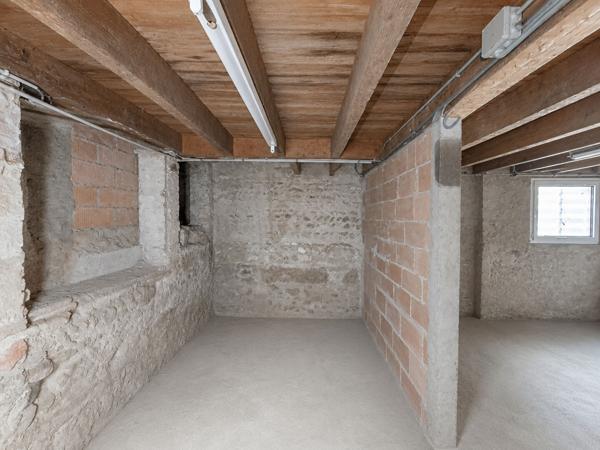 TOULOUSE - LES CHALETS -Bureaux avec forte visibilité de 55.4 m² carrez. , Toulouse