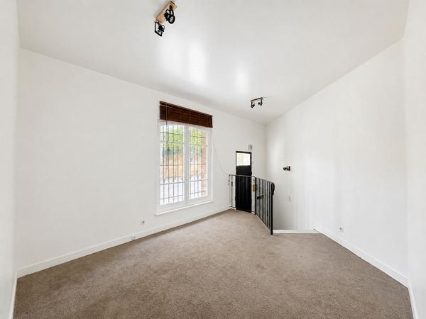 TOULOUSE - LES CHALETS -Bureaux avec forte visibilité de 55.4 m² carrez. , Toulouse