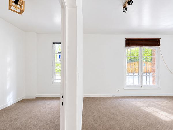 TOULOUSE - LES CHALETS -Bureaux avec forte visibilité de 55.4 m² carrez. , Toulouse