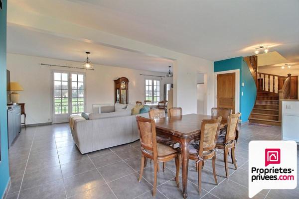 1h15 de Paris - A VENDRE SPACIEUSE MAISON 8 PIECES, SOUS-SOL, PISCINE, TERRAIN 4350  m²