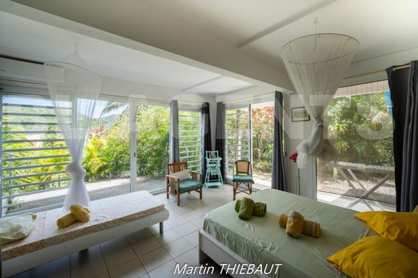 Un bien rare aux Anses-d’Arlet à quelques minutes à pied de la plage !