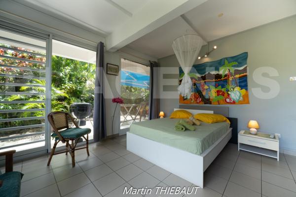 Un bien rare aux Anses-d’Arlet à quelques minutes à pied de la plage !